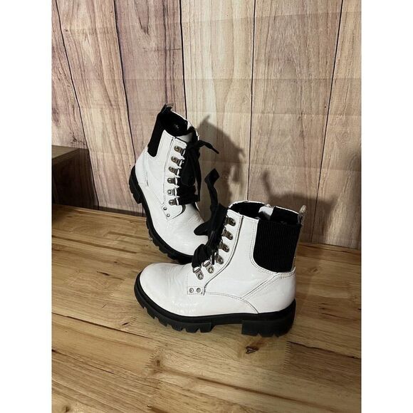 JUSTICE Little Girls Lug Bottom White High Ankle Boots - Picture 1 of 10